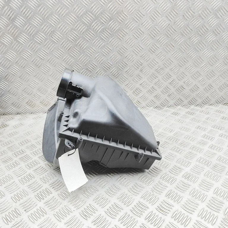 Air filter box 8620473