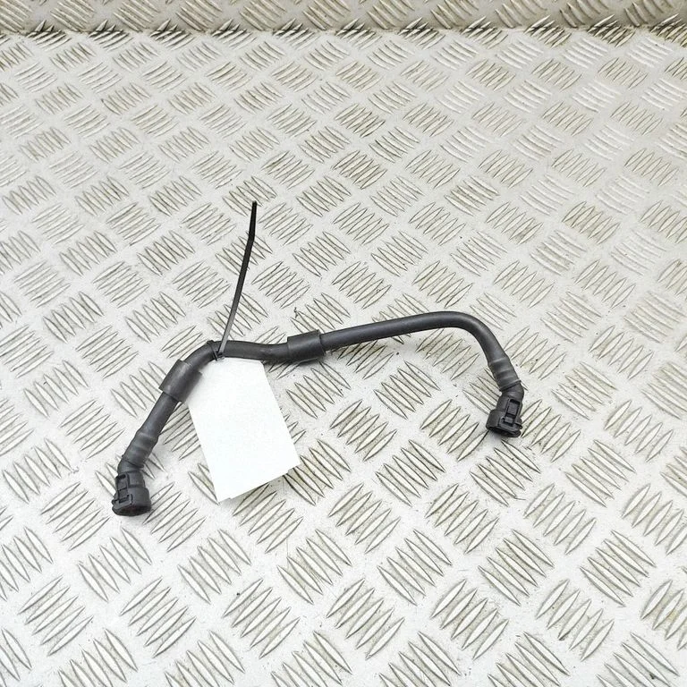 Kartera ventilācijas šļūtene 8058621