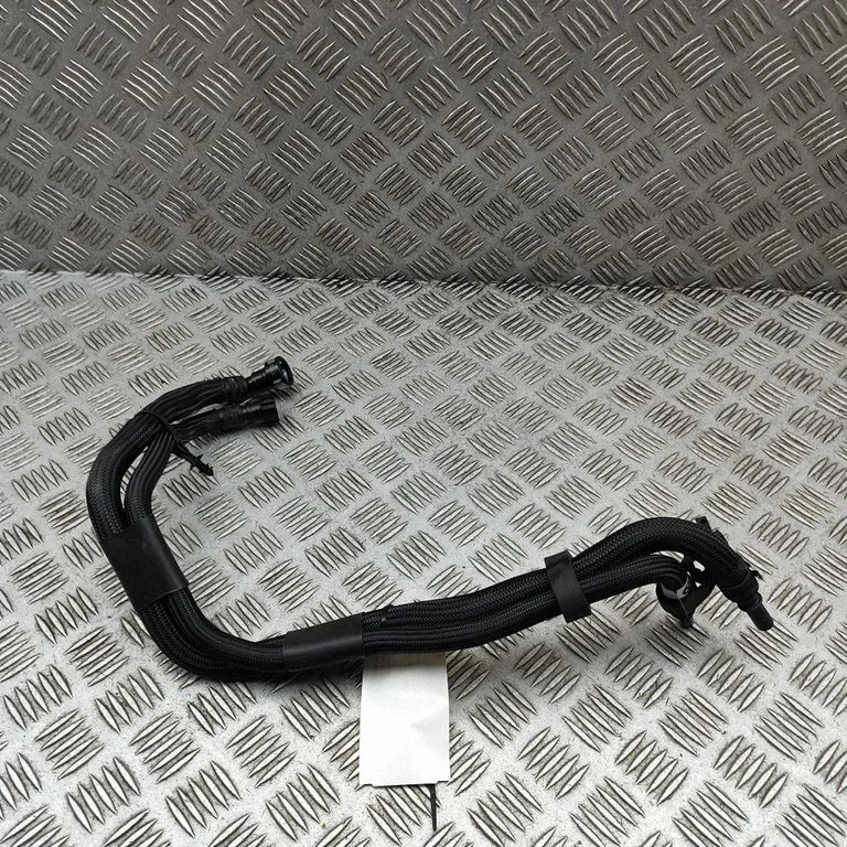 Fuel line pipe 9888465