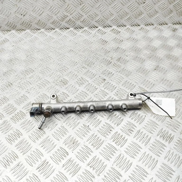 Fuel main line pipe – Volvo V40 (2012-2019)