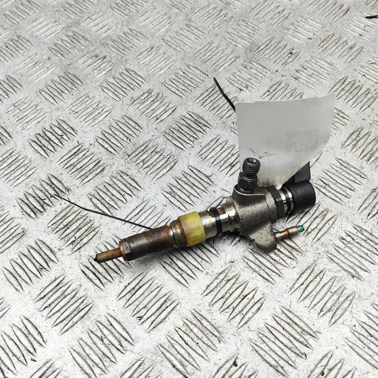 Fuel injector – Volvo V40 (2012-2019)