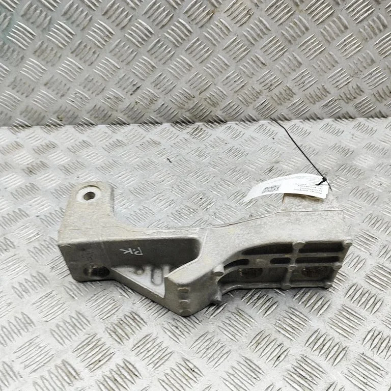 Mootori kinnituskronstein NK41V102D29AD