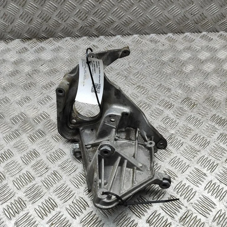 Generator/alternator bracket – BMW X5 F15 (2013-2017)