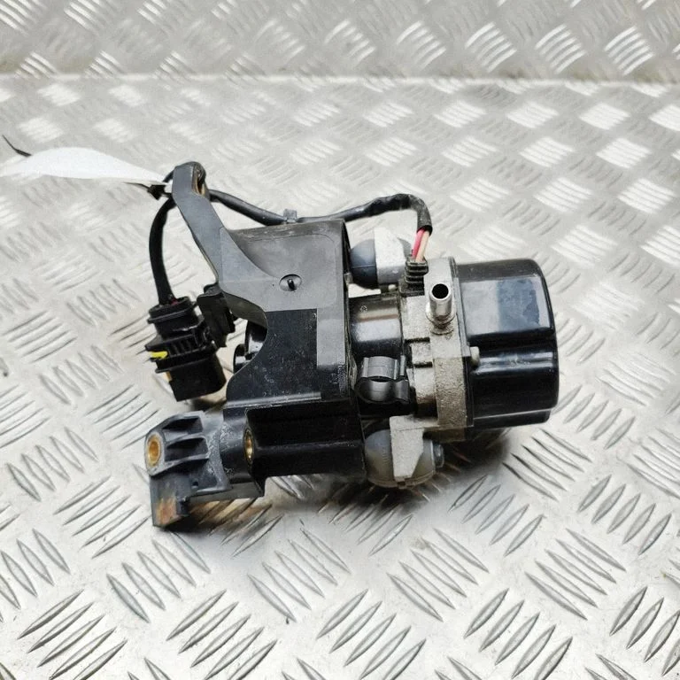 Engine mount vacuum valve – Mercedes-Benz EQA (2021-)