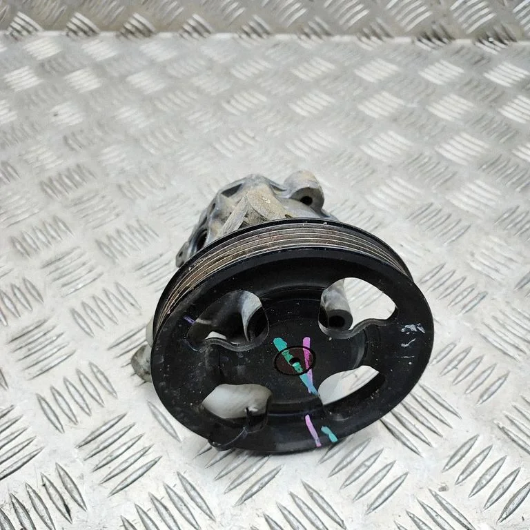 Roolivõimendi pump 4450A238