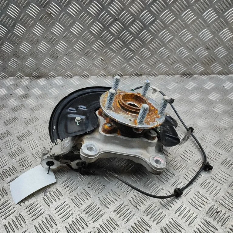 Front wheel hub SA2H3103100