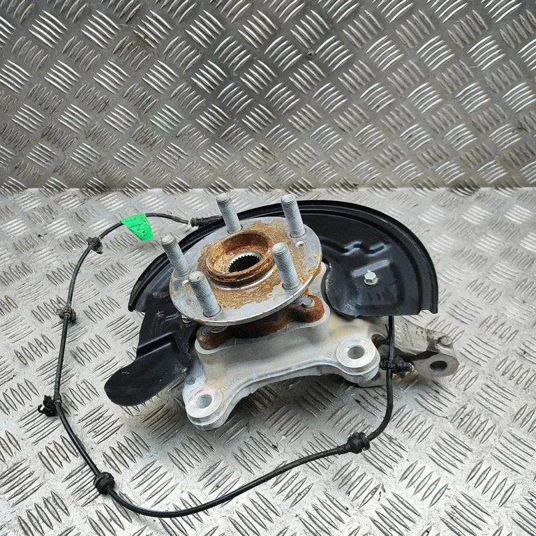 Front wheel hub SA2H3103100