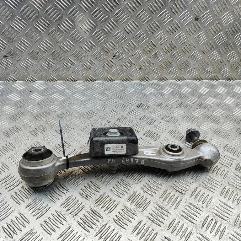 Front lower control arm/wishbone 6878082