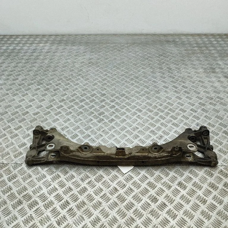 Tagumine abiraam 9P1505105B