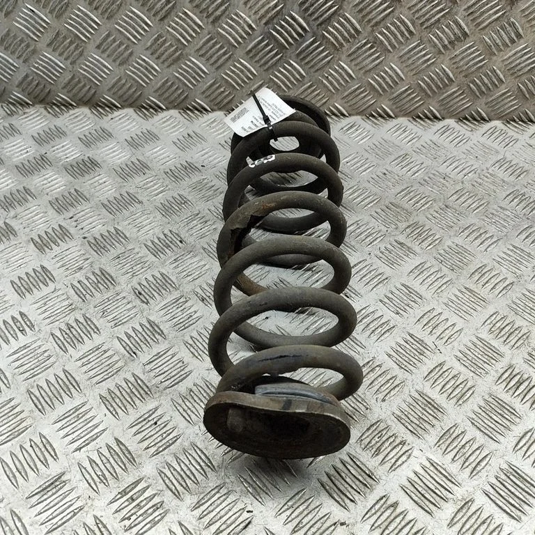 Rear coil spring 7N0511115C