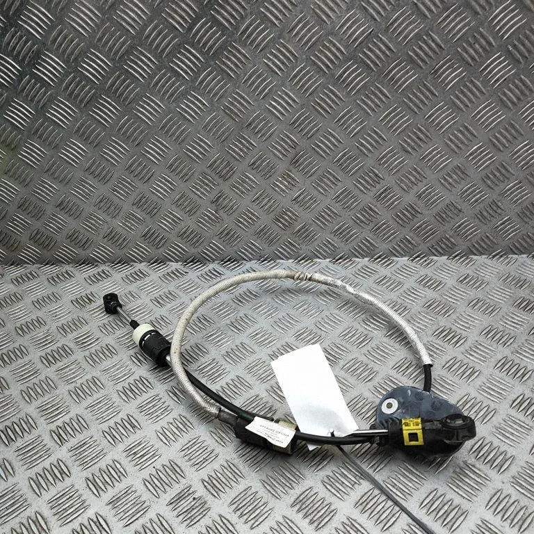 Gear shift cable linkage 31367747