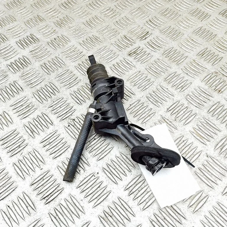 Clutch slave cylinder – Ford Transit Custom (2013-2023)