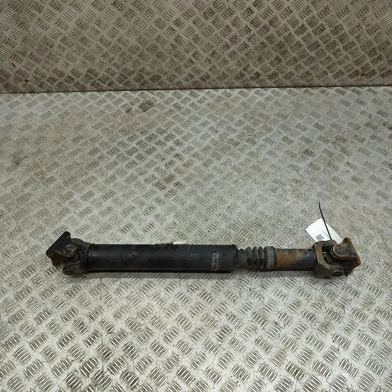Middle center prop shaft – Nissan Navara D23 (2015-)