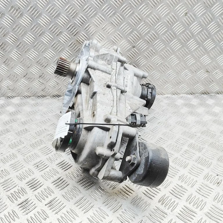 Skrzynia rozdzielcza (reduktor) A1679011303
