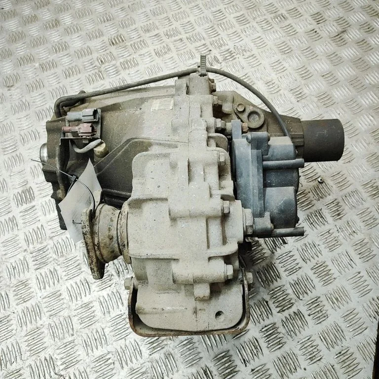 Ātrumkārbas reduktors (sadales kārba) 8981775050