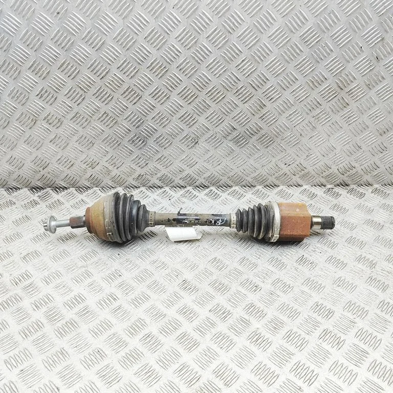 Priekšējā pusass 3Q0407271CF