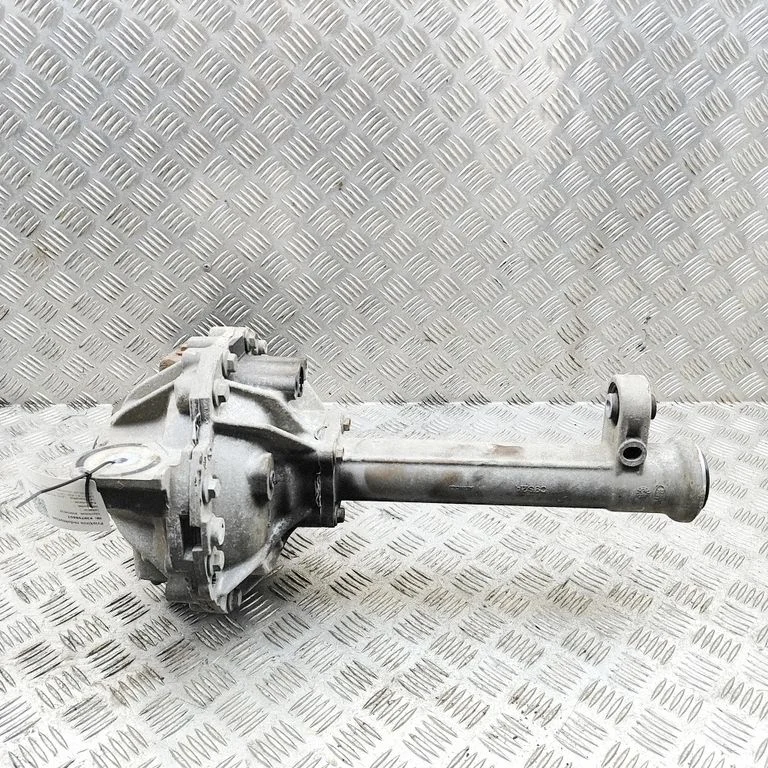 Front differential LR069898