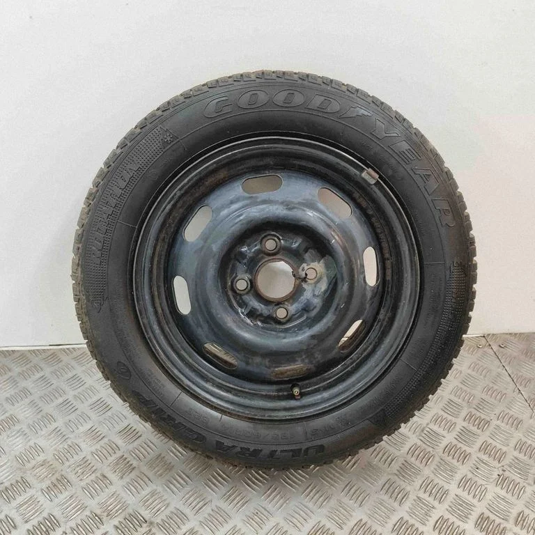 R14 alloy rim – Mazda MX-5 NB Miata (1998-2005)