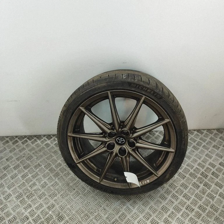 R12 valuvelg (-veljed) – Toyota Yaris GR (2020-)