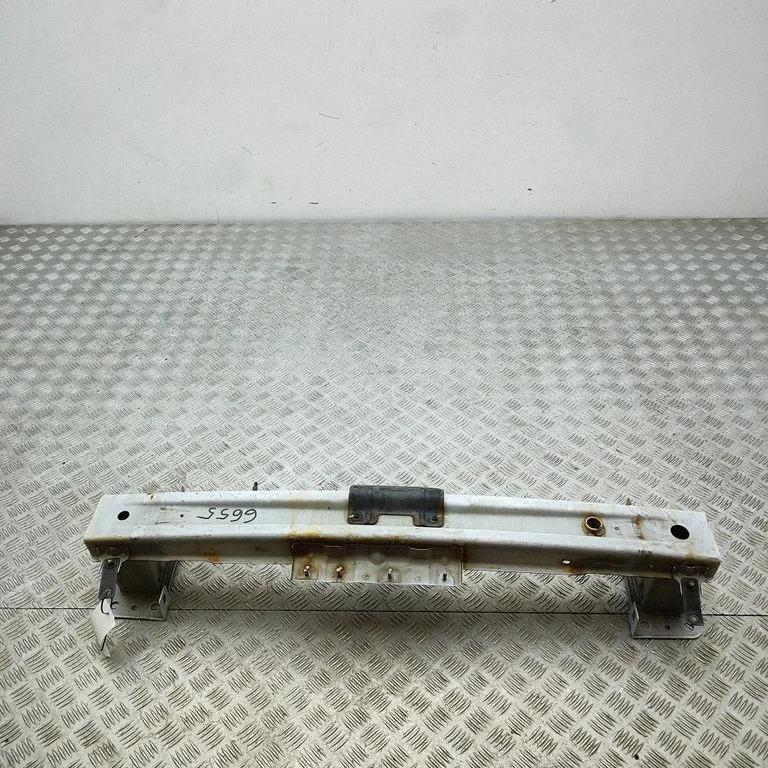 Priekšējā bampera šķērssija 10768740