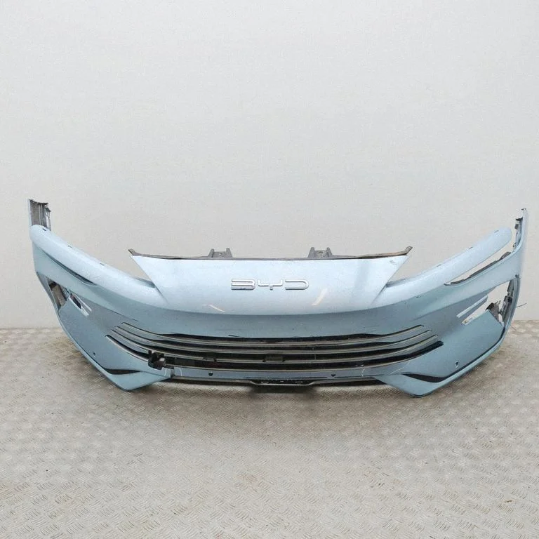 Priekšējais bamperis SA3HK2803111