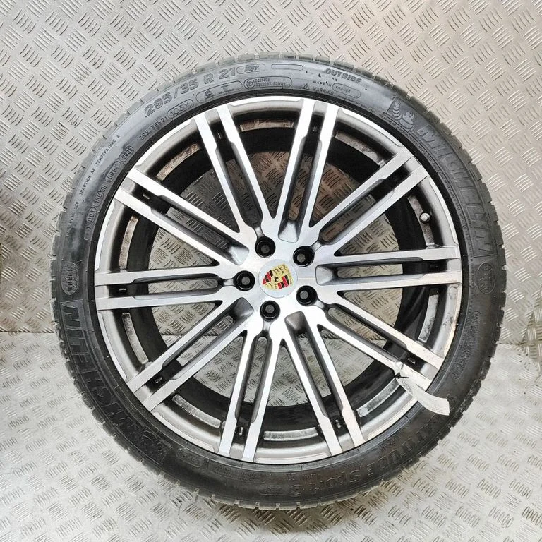 Felgi aluminiowe R12 95B601025BA