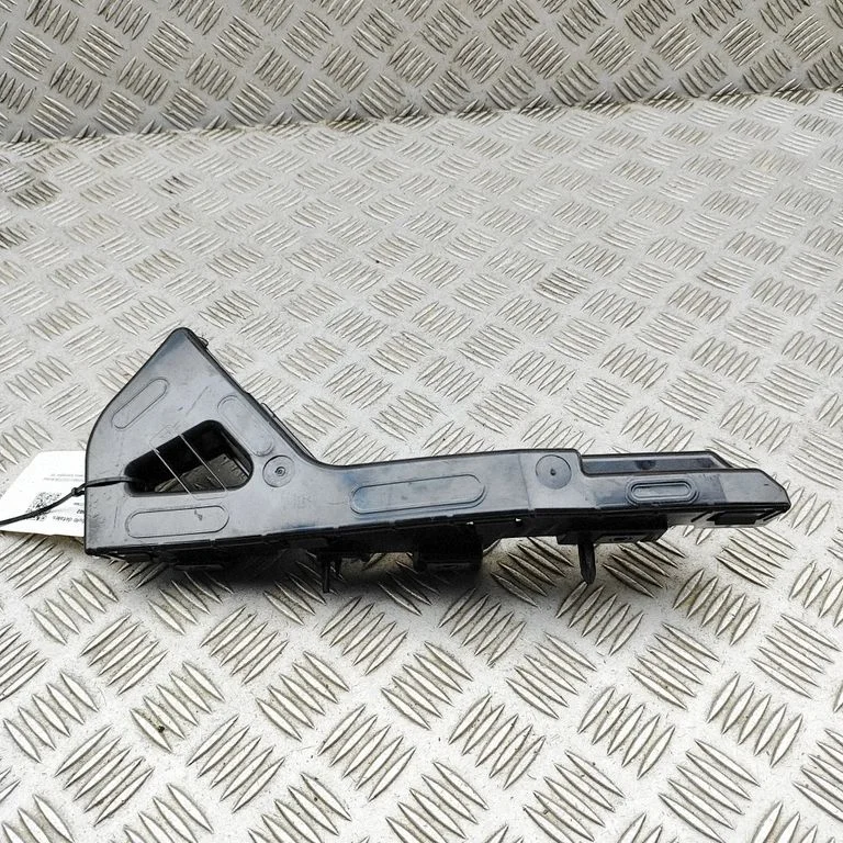 Front bumper mounting bracket PZ3117D958A