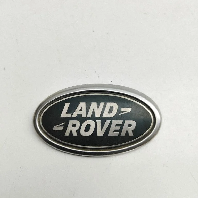 Manufacturer badge logo/emblem HY32001B46AB