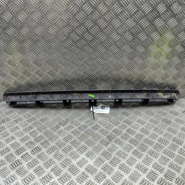 Front bumper lip 3W3807181B