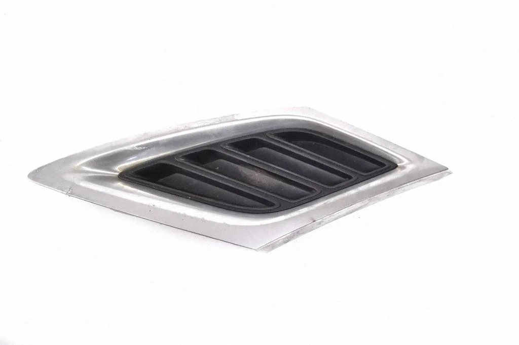 Atrapa górna (grill) – Saab 9-3 Ver2 (2008-2016)