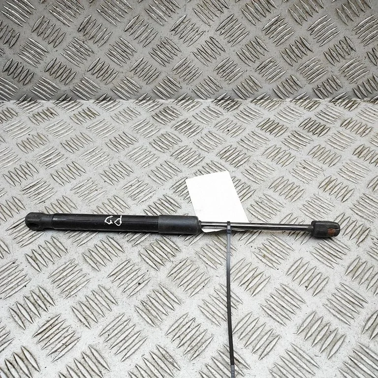 Siłownik maski 4G8823359A