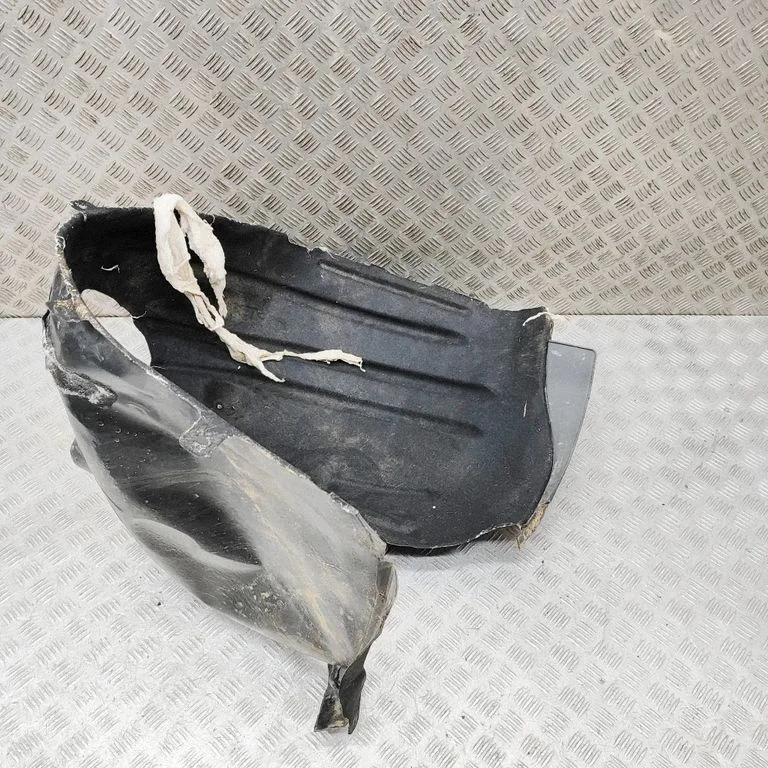 Front wheel arch liner splash guards 1399240100
