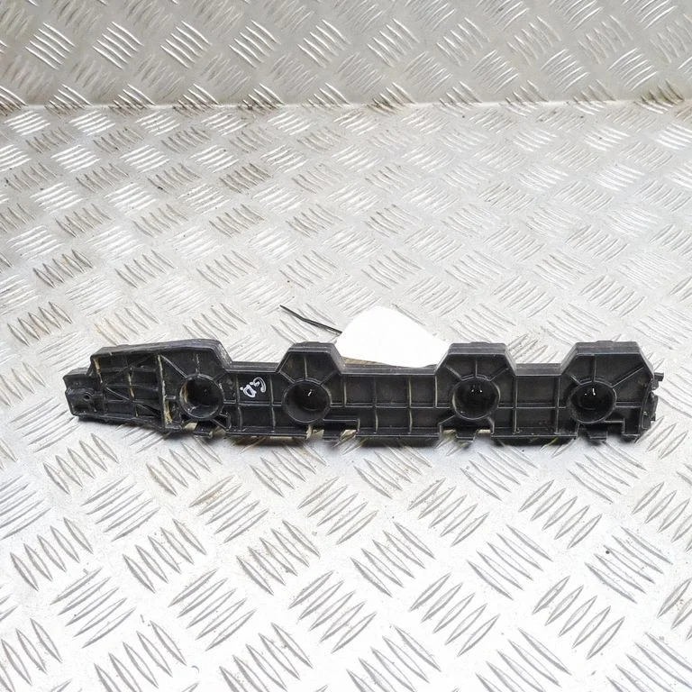 Rear bumper mounting bracket SA3HK2804411