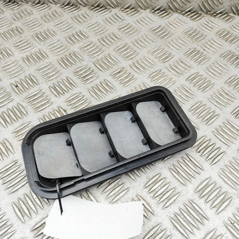 Ventilācijas režģis 7N0819465E
