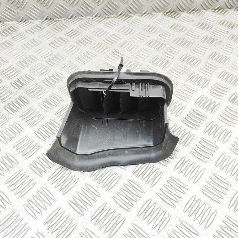 Ventilācijas režģis A2978309901
