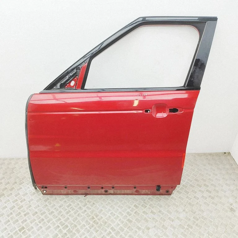 Priekšējās durvis LR044227