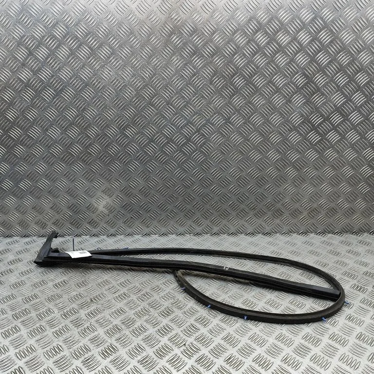 Front door rubber seal 9X153737800