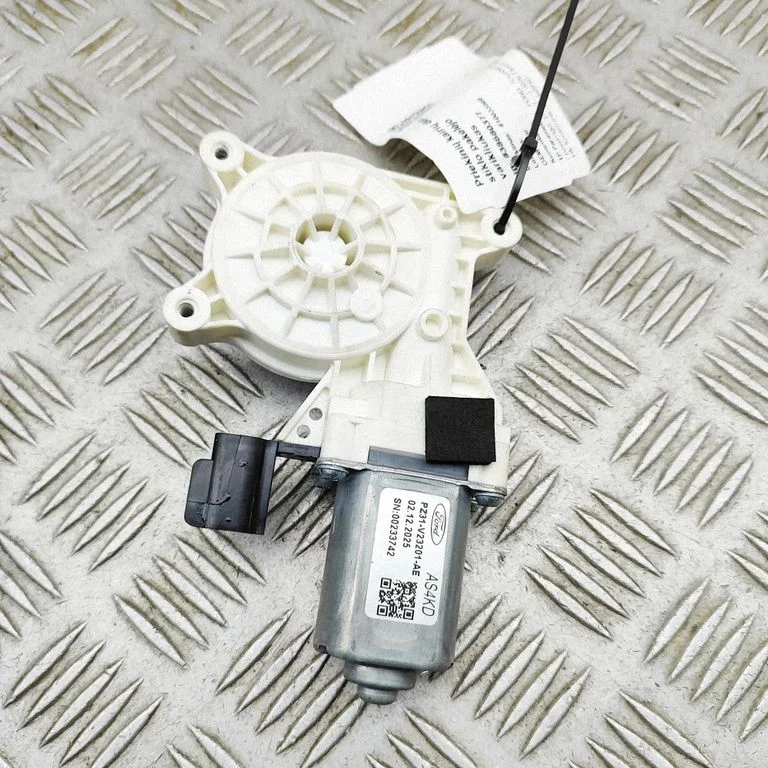 Front door window regulator motor PZ31V23201AE