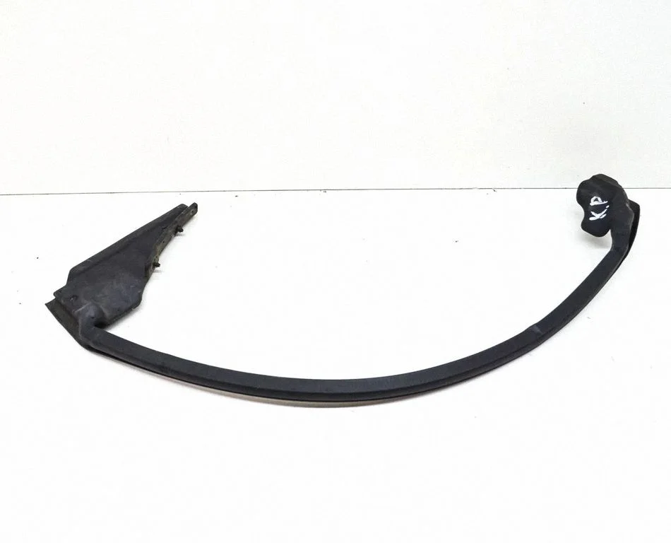 Front door rubber seal – left