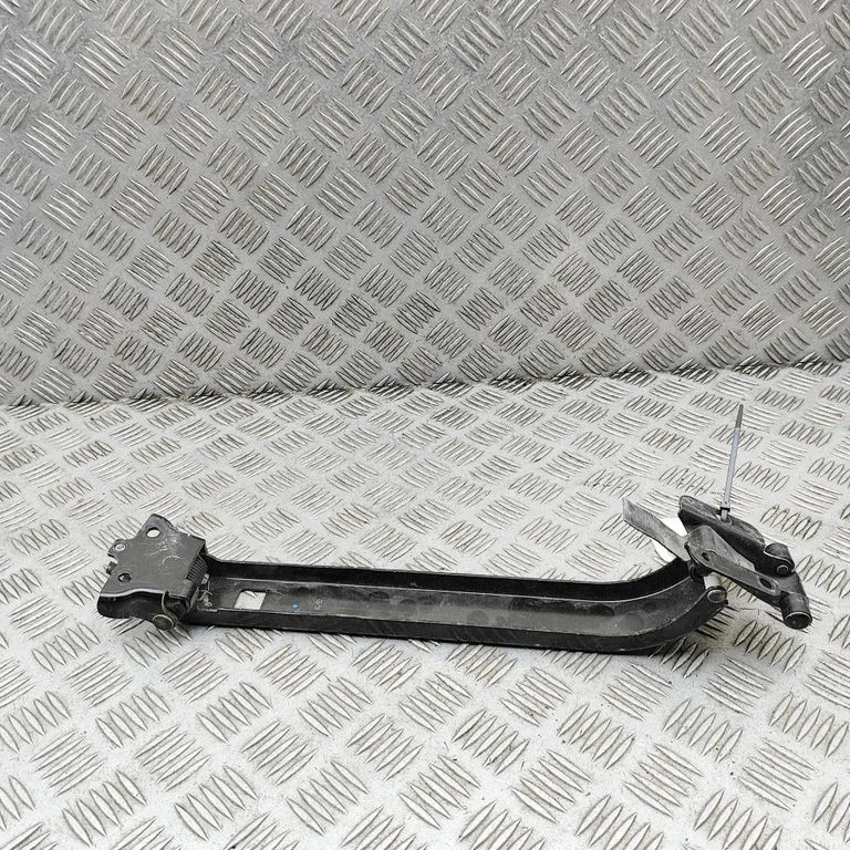 Rear door check strap stopper – Opel Movano B (2010-2022)