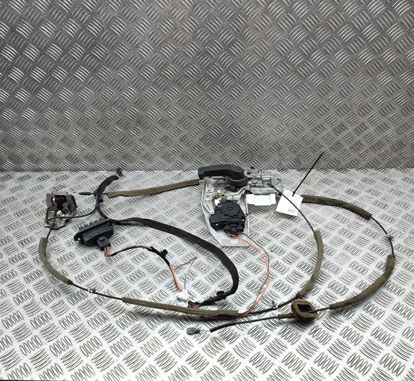 Aizmugurējais iekšējais atvēršanas rokturis 905928353R