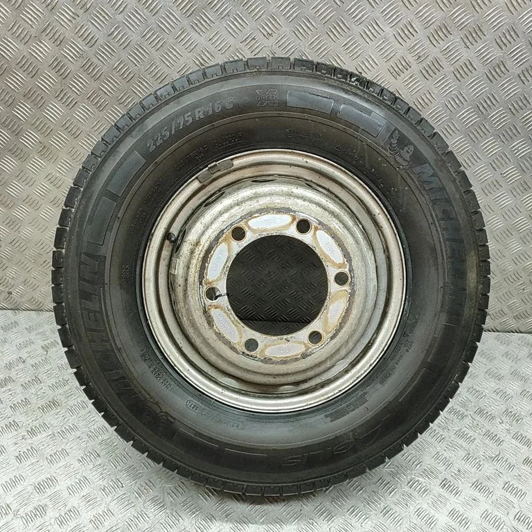 R16 tērauda štancētais disks (-i) – Iveco Daily 6th gen (2014-)