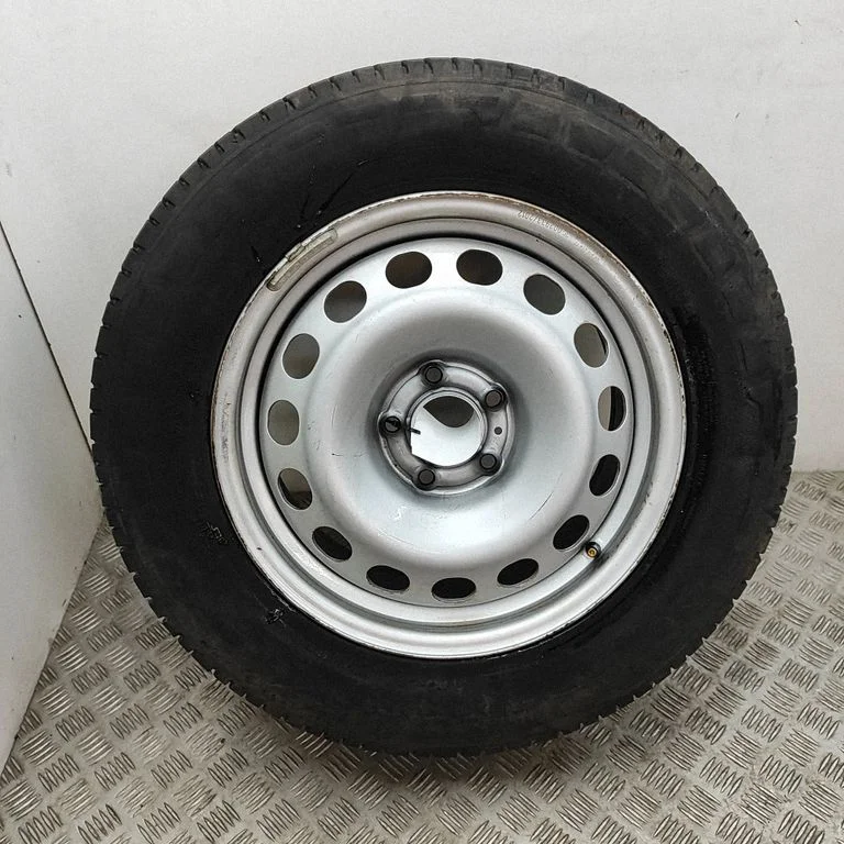 R16 tērauda štancētais disks (-i) 9851921877