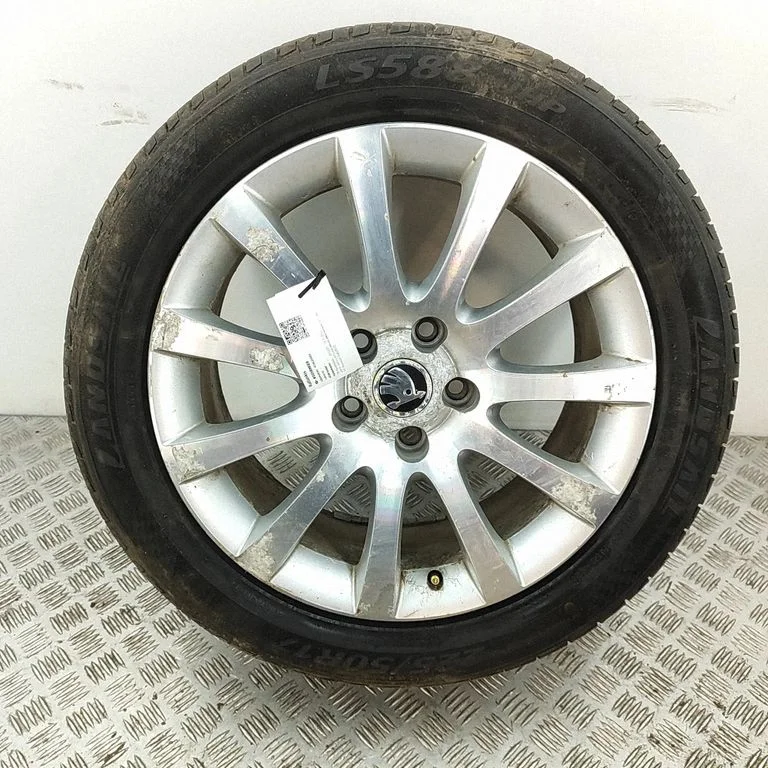 R17 alloy rim 5L0601025