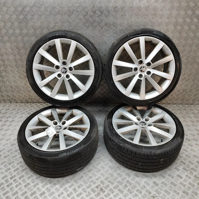 R18 alloy rim 5E0601025Q