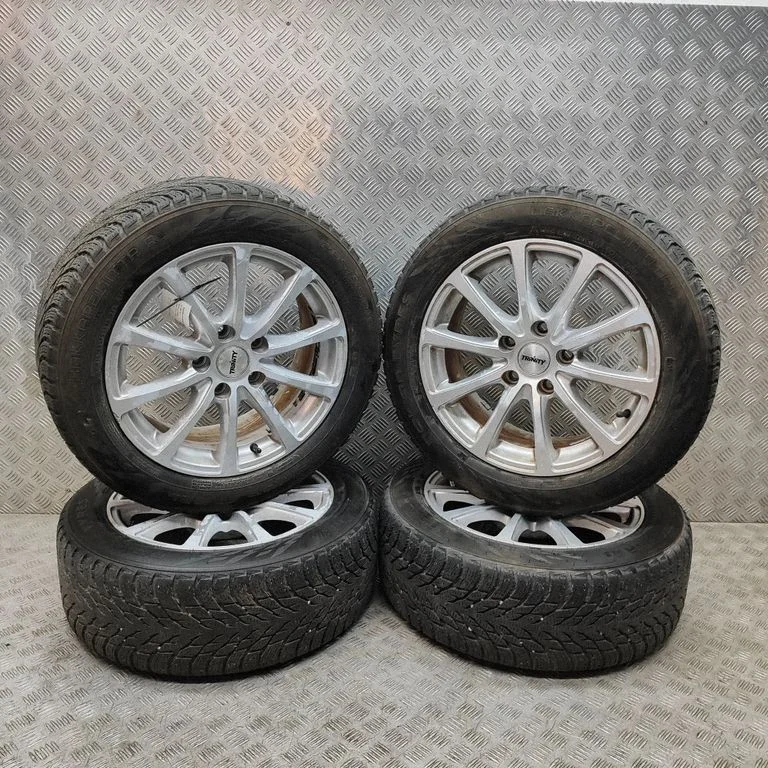 R16 valuvelg (-veljed) – Toyota Prius+ (ZVW40) (2011-2018)