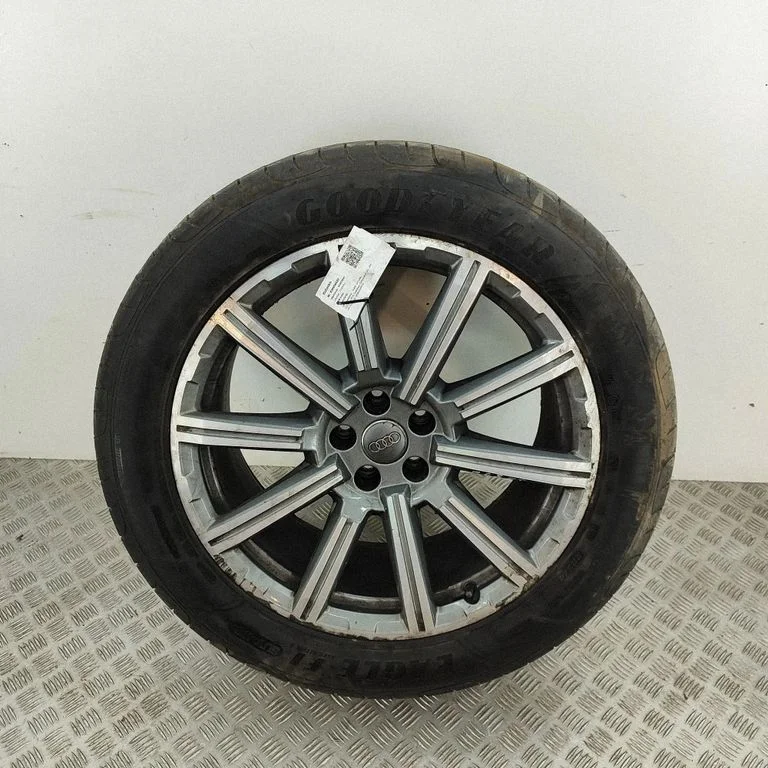 R20 valuvelg (-veljed) 4M0601025AD