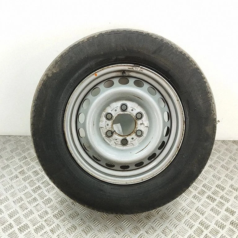 R16 tērauda štancētais disks (-i) A9074014800