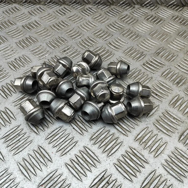 Skrūves/uzgriežņi ACPA1A043BXB