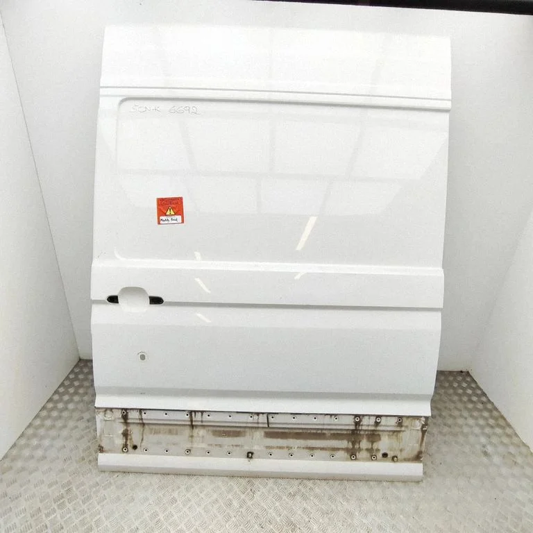 Priekšējā augšējā eņģe 2E1843075A